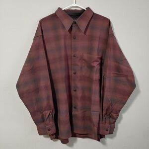 UNIQLO U SHADOW PLAID BUTTON UP
